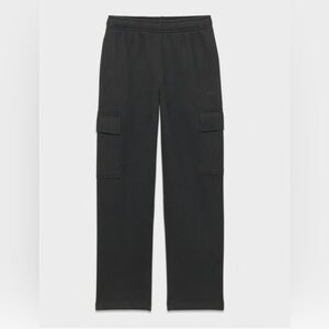 [NWT] Aritzia Sweatfleece Cozy Fleece Mega Cargo Sweatpant - Black Size S/P